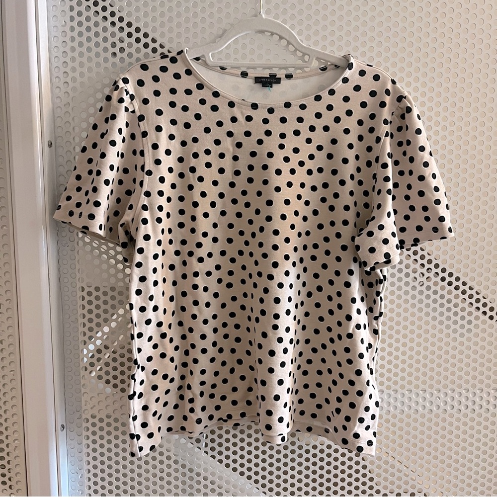 Ann Taylor Polka Dot Short Puffed Sleeve Top Size XL in Cream and Black